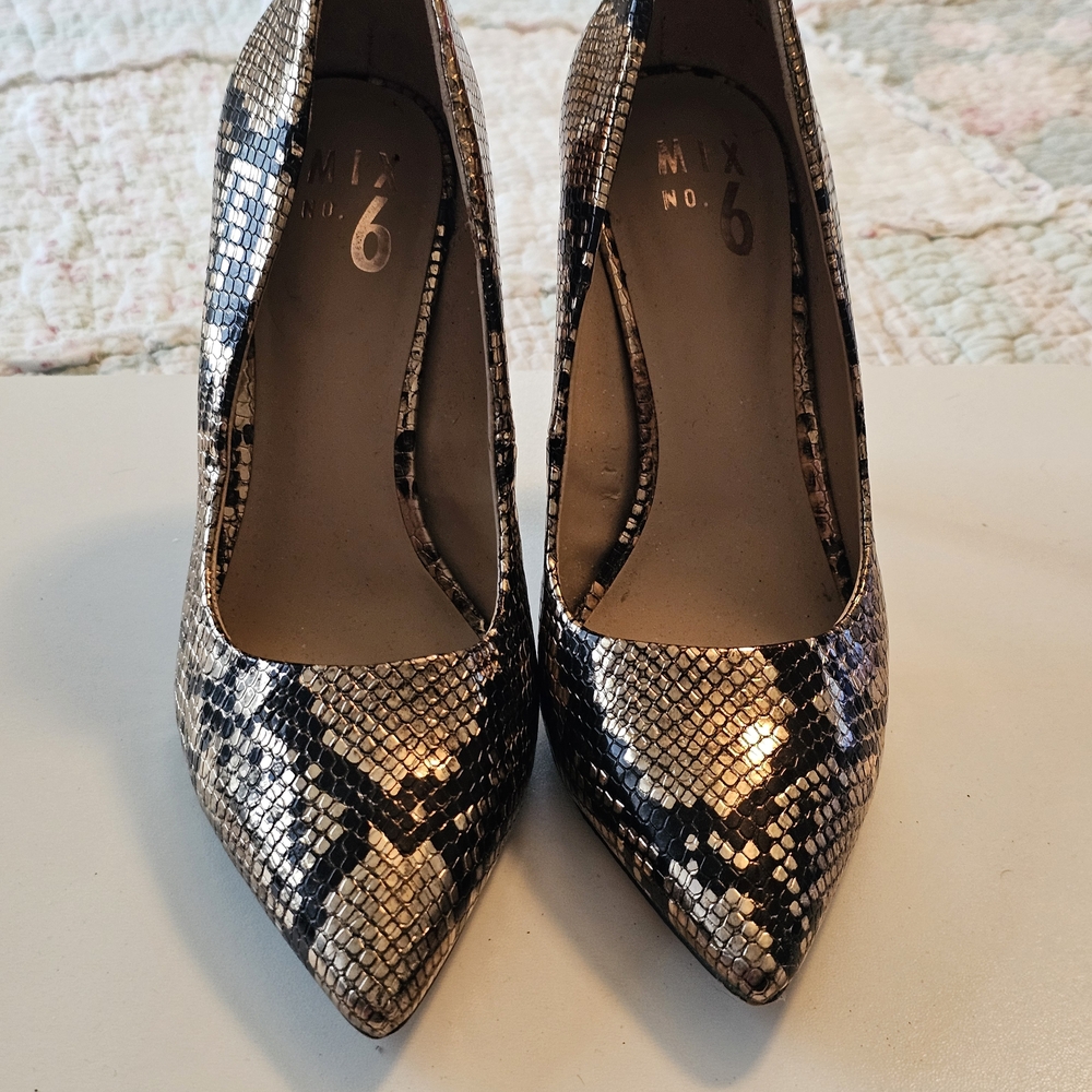 Mix No. 6 Black and Gold Snakeskin Heels